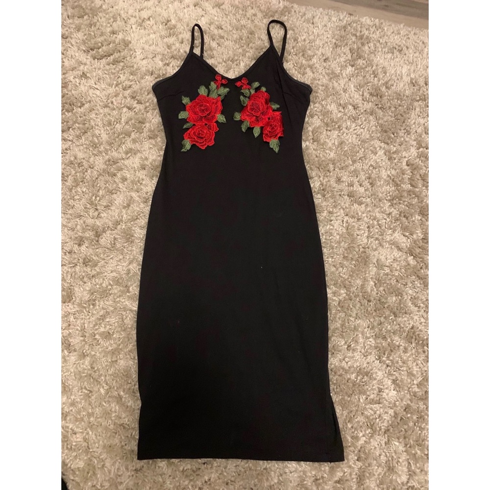 Rose appliqué dress